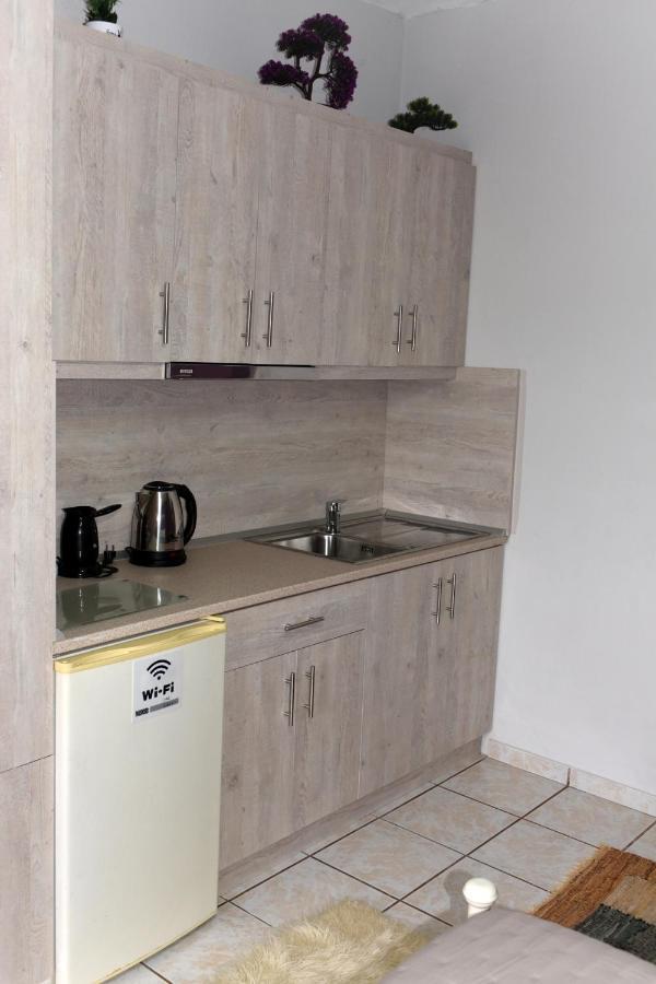 Alesta Apartment *